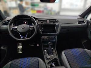 Volkswagen Tiguan 2.0 TSI DSG 4M. R Akrapovic Pano Harman Kardon Navi IQ.Light DCC DAB+