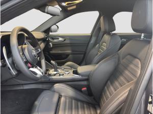 Alfa Romeo Giulia Quadrifoglio 2.9 V6 SOFORT VERFÜGBAR!
