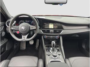 Alfa Romeo Giulia Quadrifoglio 2.9 V6 CARBON AKRAPOVIC