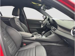 Alfa Romeo Giulia Quadrifoglio 2.9 V6 CARBON AKRAPOVIC