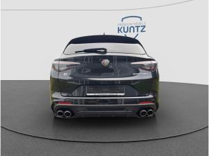 Alfa Romeo Stelvio Quadrifoglio 2.9 V6 AKRAPOVIC SOFORT VERFÜGBAR