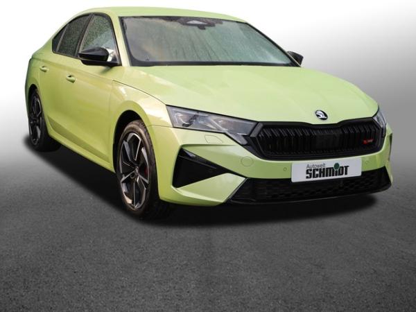 Skoda Octavia RS 2.0 TSI DSG "Sonderlack Pistachio-Grün"