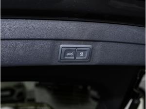 Audi A5 Limousine 	 ACC Matrix TechPro AHK Navi HuD LM20