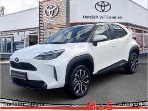 Toyota Yaris Cross 1.5 Hybrid 4x2 Teamplayer mit Winter- u. SafetyPaket