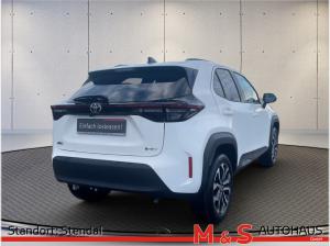 Toyota Yaris Cross 1.5 Hybrid 4x2 Teamplayer mit Winter- u. SafetyPaket