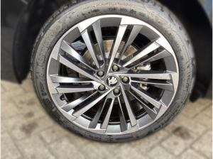 Skoda Superb Combi 2.0 TDI DSG 4x4 L&K 19'*AHK*ASSIST*