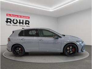 Volkswagen Golf VIII GTI (Garantie 09/2030.AHK.AreaView.BlackStyle.HarmanKardon) 2.0 TSI DSG