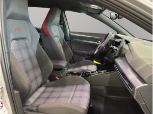 Volkswagen Golf VIII GTI (Garantie 09/2030.AHK.AreaView.BlackStyle.HarmanKardon) 2.0 TSI DSG