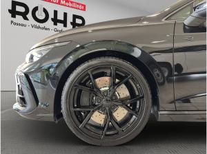 Volkswagen Golf VIII R Black Edition (Kamera.HarmanKardon.Navi) 2.0l TSI DSG 4M