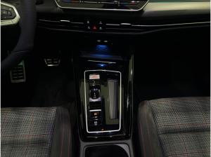 Volkswagen Golf VIII GTI (Garantie 09/2030.AHK.AreaView.BlackStyle.HarmanKardon) 2.0 TSI DSG