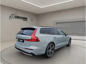 Volvo V60 T8 PLUG-IN PLUS DARK NAVI LED PILOT KAMERA