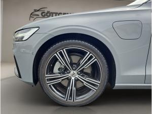 Volvo V60 T8 PLUG-IN PLUS DARK NAVI LED PILOT KAMERA
