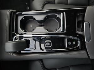 Volvo V60 T8 PLUG-IN PLUS DARK NAVI LED PILOT KAMERA