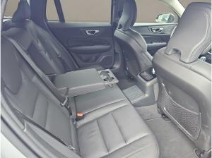 Volvo V60 T8 PLUG-IN PLUS DARK NAVI LED PILOT KAMERA