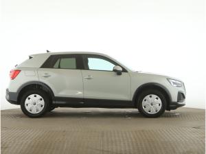 Audi Q2 35 TDI advanced AHK+Matrix+RFK+MMI-Plus