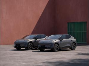 LYNK & Co 02 Core // Sofort Verfügbar! // E-Auto-Prämie