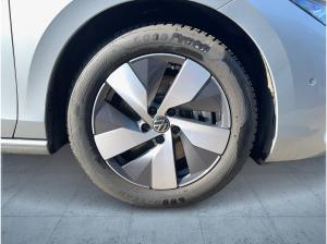 Volkswagen Passat Business /AHK /GANZJAHRESREIFEN