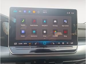 Volkswagen Golf VIII 1.5 eTSI Goal AHK RFK Navi ACC CarPlay