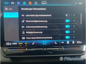 Volkswagen T-Roc TSI DSG R-LINE/BLACK AHK+NAVI+AREA+YORK+36