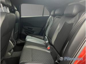 Volkswagen T-Roc TSI DSG R-LINE/BLACK AHK+NAVI+AREA+YORK+36