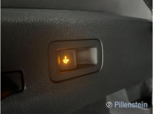 Volkswagen T-Roc TSI DSG R-LINE/BLACK AHK+NAVI+AREA+YORK+36