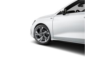 Audi A3 Limousine S line 30 TDI LED AHK Klima+ Business Optikp. schw.