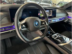 BMW i7 xDrive60 Limousine 649? netto/mtl.*20 *LC Prof.*HUD*Driving+Parking Assist.Prof.*B&W*DAB*Executive L