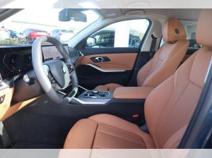 BMW 318 i Touring/360°/DrivingAss.Prof./Head-Up/elektr.Sitze/Adapt.LED/Komfortzug.
