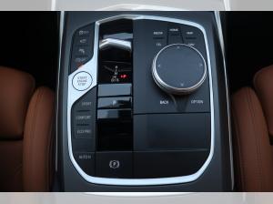 BMW 318 i Touring/360°/DrivingAss.Prof./Head-Up/elektr.Sitze/Adapt.LED/Komfortzug.