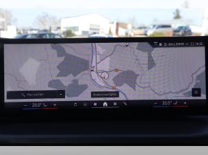 BMW 318 i Touring/360°/DrivingAss.Prof./Head-Up/elektr.Sitze/Adapt.LED/Komfortzug.