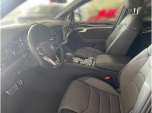 Volkswagen Touareg R-Line 3.0TDI +AHK+KAMERA+LUFT+STDHZ+
