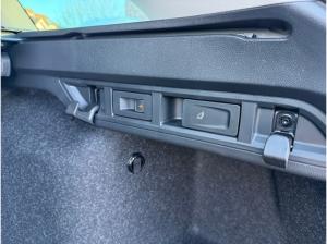 Skoda Octavia Combi 2.0 TDI DSG Selection *AHK*KESSY*