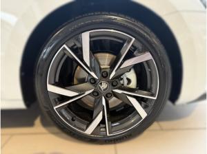 Skoda Octavia Combi 2.0 TDI DSG Sportline *AHK*CANTON*