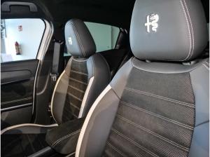 Alfa Romeo Junior 48V-Hybrid Ibrida Sport Speciale 107kW (145PS)