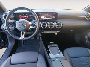 Mercedes-Benz CLA 200 Haustürlieferung*Anhängerkupplung*Paket Advanced-Plus*Standheizung*Park-Paket*360 Grad Kamera