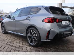 BMW 116 i M-Sport Design/Sportsitz/DrivingAss./RFK/Versicherung für 49€ mtl. mögl.!!!