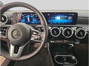 Mercedes-Benz CLA 200 Sofort Verfügbar*Haustürlieferung*Rückfahrkamera*MBUX Navi Premium*Spiegelpaket*