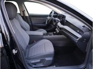 Skoda Superb Combi 2.0 TDI DSG Selection KAMERA LED AHK *906*