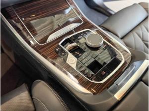 BMW X5 xDrive 30d 20" M-Sport Adap. LED Memory HiFi-sofort verfügbar!!!