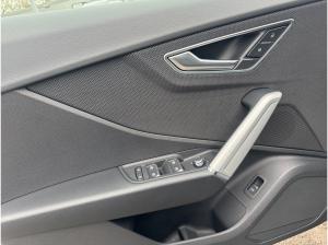 Audi Q2 S line 30 TFSI Matrix LED SHZ AHK Navi+ sound