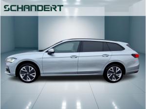 Skoda Superb Combi 2.0 TDI Selection DSG Matrix AHK Na