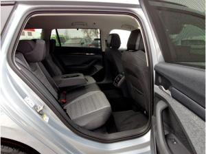 Skoda Superb Combi 2.0 TDI Selection DSG Matrix AHK Na