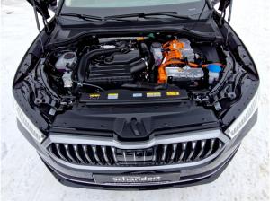 Skoda Superb Combi 1.5 TSi iV L&K DSG Matrix AHK Navi