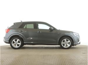 Audi Q2 35 TFSI S line AHK+Matrix+RFK+MMI-Plus