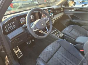 Volkswagen Tiguan R-Line "Black Style" //SOFORT VERF.// AHK, Pano, HUD, Standheizung, LED usw.