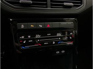 Volkswagen T-Cross R-LINE BLACK STYLE 1.5TSI DSG ACC.AHK.NAVI+VC.2xPDC.LED.APP-C.SHZ
