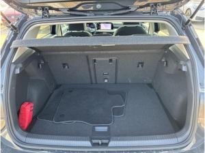 Volkswagen Golf VIII 2.0 TDI Move*ACC*LED*SHZ*Einparkhilfe