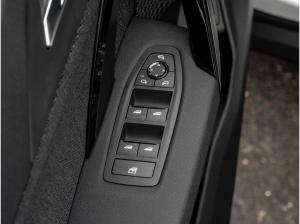 BMW X1 sDrive18i ACC AHK RFK NAVI LED 17