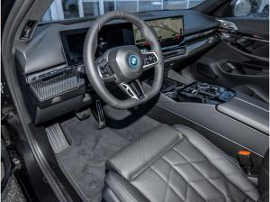 BMW i5 eDrive40 0,25%Versteu. MPro PANO HUD AHK DAPro