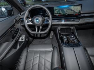 BMW i5 eDrive40 0,25%Versteu. MPro PANO HUD AHK DAPro